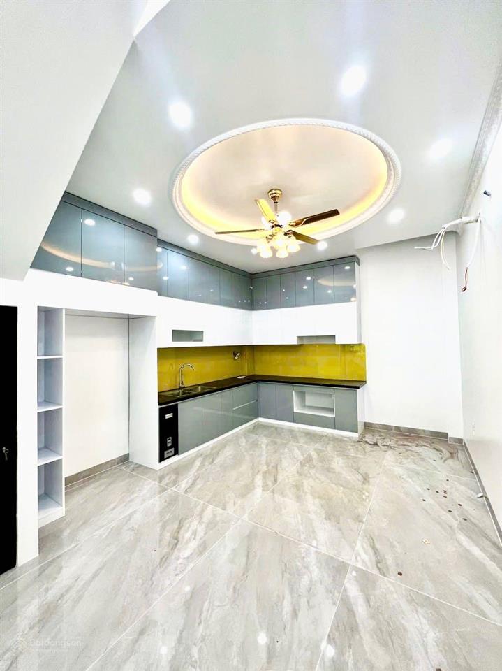 Bán chuyển nhượng  căn nhà 50m2 đã có sổ đỏ dự án him lam hùng vương hp.  e nguyên 0357 864 ***