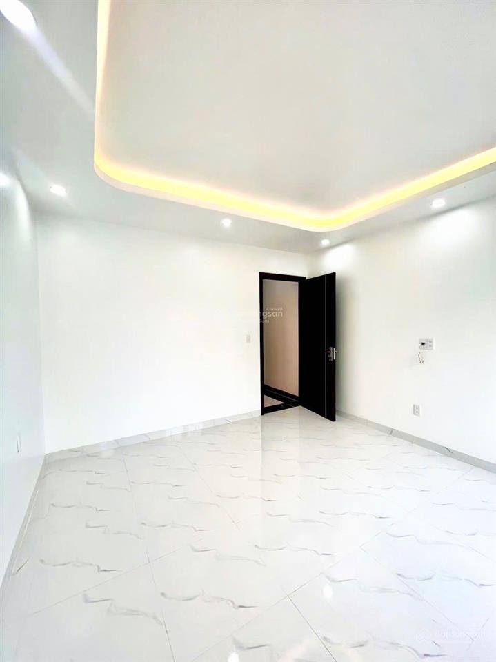 Bán chuyển nhượng  căn nhà 50m2 đã có sổ đỏ dự án him lam hùng vương hp.  e nguyên 0357 864 ***