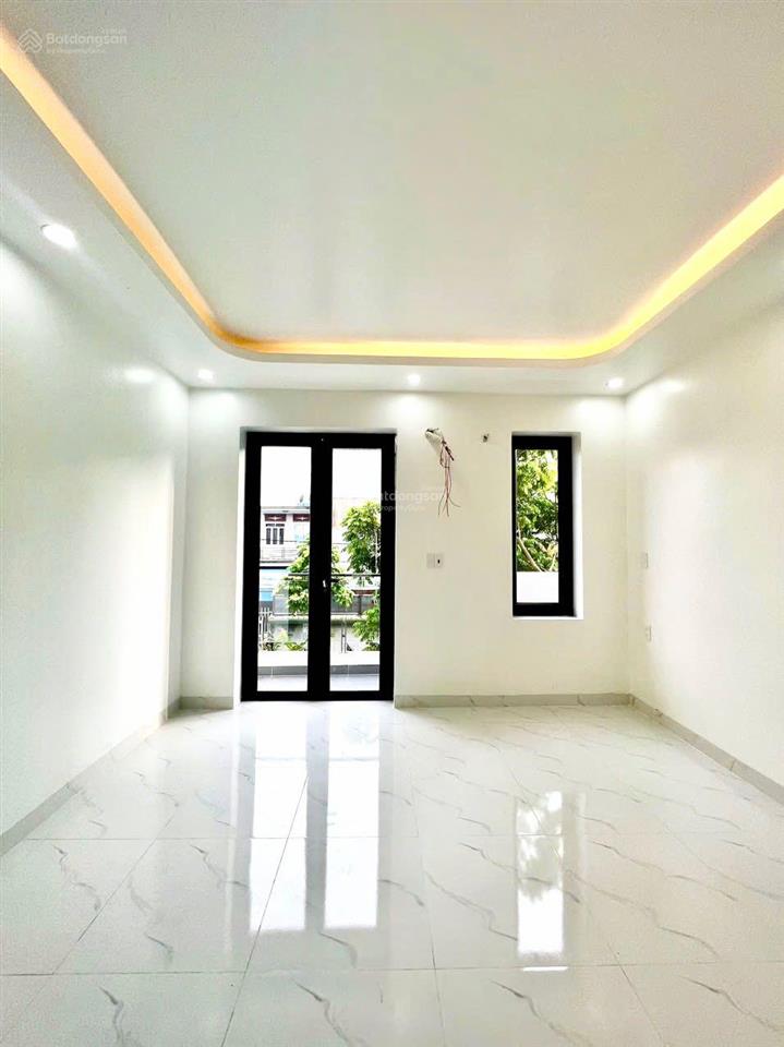Bán chuyển nhượng  căn nhà 50m2 đã có sổ đỏ dự án him lam hùng vương hp.  e nguyên 0357 864 ***