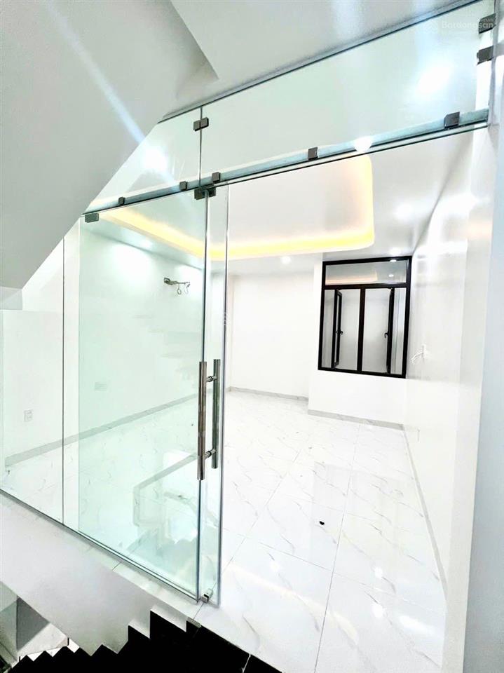 Bán chuyển nhượng  căn nhà 50m2 đã có sổ đỏ dự án him lam hùng vương hp.  e nguyên 0357 864 ***
