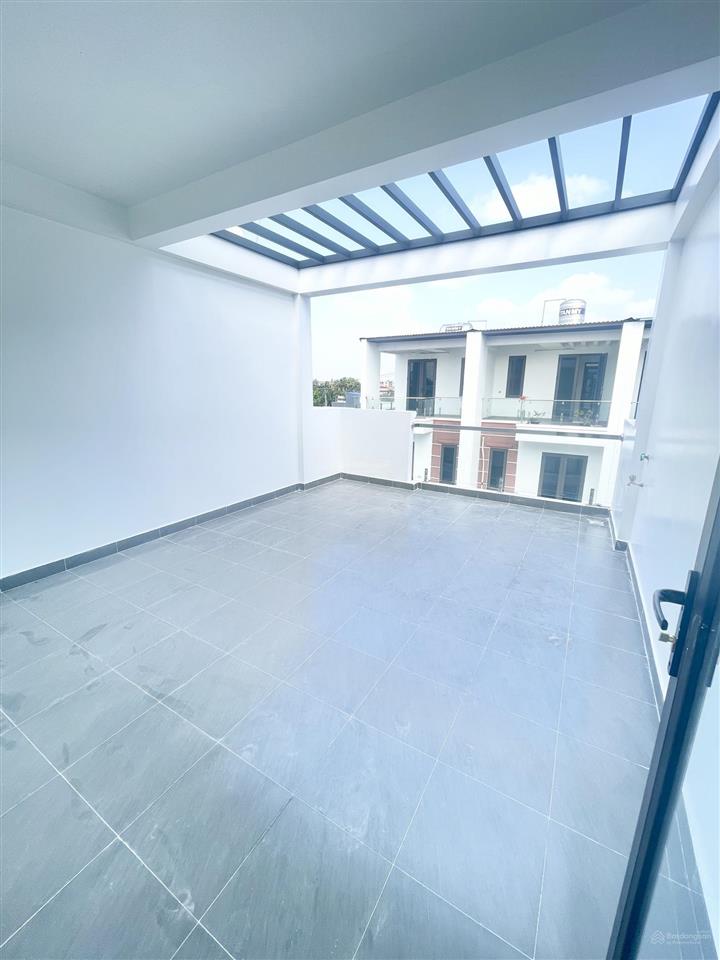 Bán căn nhà 2 mặt tiền giá rẻ dự án him lam.  em nguyên 0357 864 ***