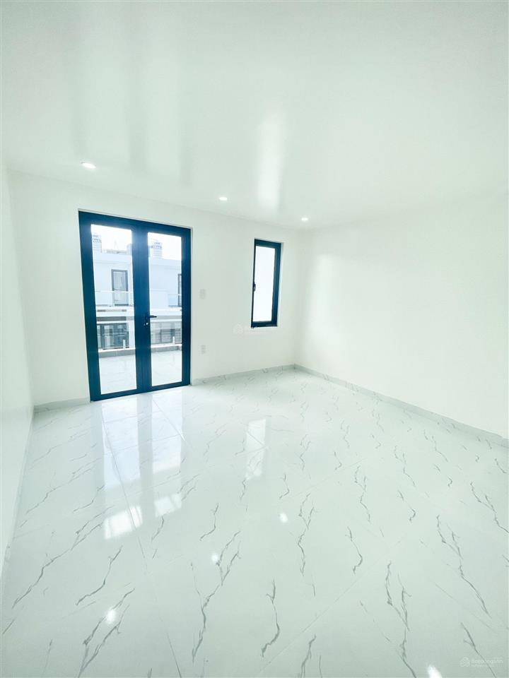 Bán căn nhà 2 mặt tiền giá rẻ dự án him lam.  em nguyên 0357 864 ***