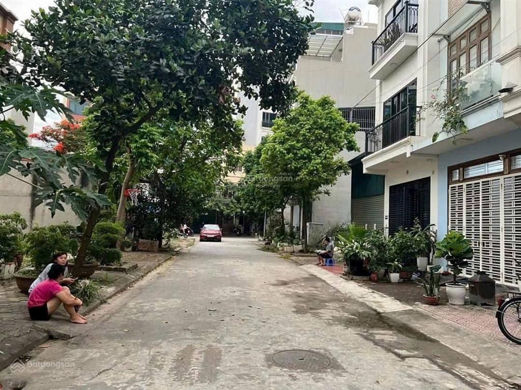 Bán đất phân lô kđt dương nội 50m2 mặt tiền 5m cách đường lê trọng tấn 100m 9.9 tỷ.