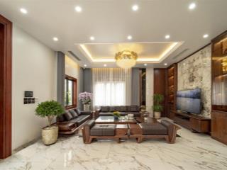 Siêu vị trí  hẻm 8m trần quang diệu. p14. quận 3  cách mặt tiền 20m  4 tầng ( 5 x 14m )  14 tỷ