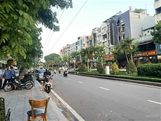 Cực hiếm  hẻm xe hơi phan xích long. p1. phú nhuận  xd  5 tầng ( 4 x 11m )  vuông vức  9,5 tỷ