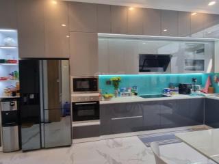 Hẻm đẹp  hiếm nhà bán .mạc đĩnh chi. đa kao. q1  4 tầng ( 4 x 14m ) cách mặt tiền 30m. giá 16 tỷ