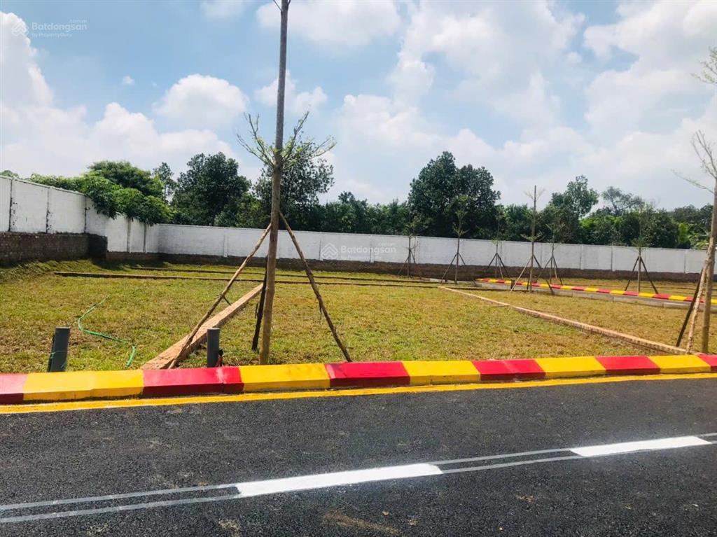 Bán đất tại phú cát chỉ 28 triệu/m2,mặt tiền cực thoáng 6m  công chứng luôn trong ngày.