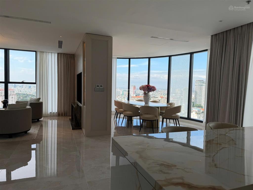 Cần bán 5pn 220m2 giá chỉ 59ty bao sổ, view sông pháo hoa, view lm81 chính chủ 0937 600 ***