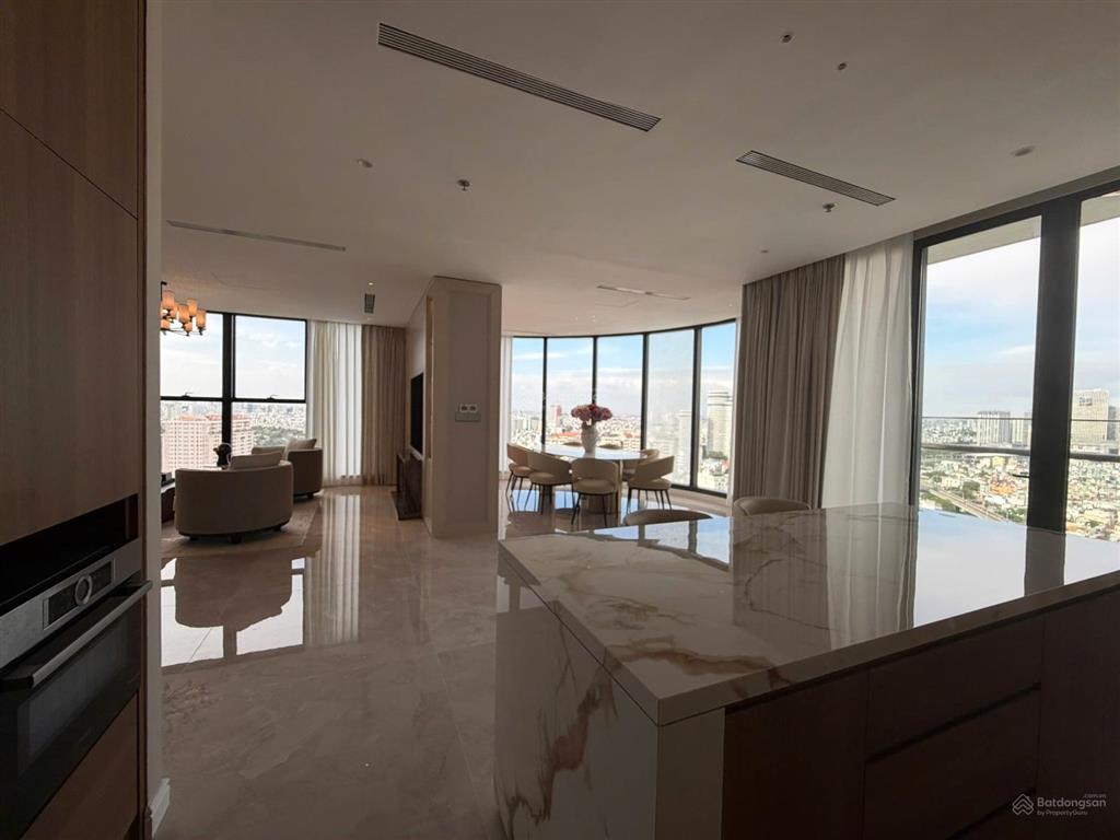 Cần bán 5pn 220m2 giá chỉ 59ty bao sổ, view sông pháo hoa, view lm81 chính chủ 0937 600 ***