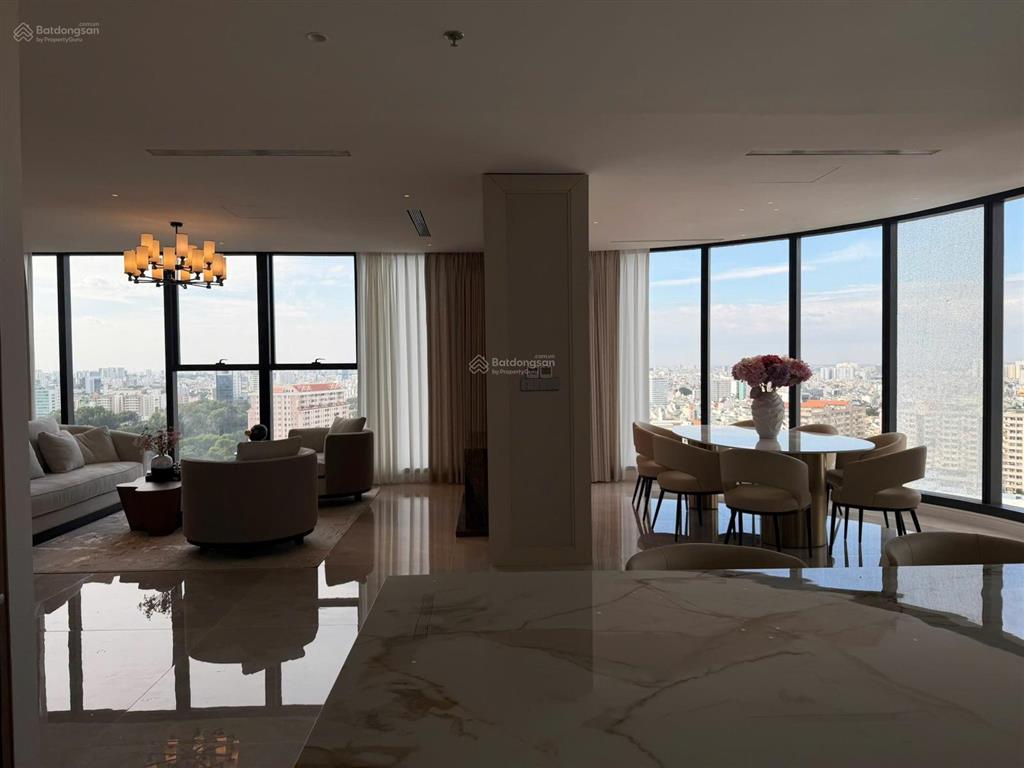 Cần bán 5pn 220m2 giá chỉ 59ty bao sổ, view sông pháo hoa, view lm81 chính chủ 0937 600 ***