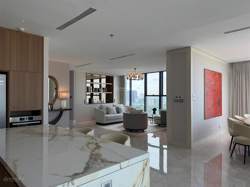 Cần bán 5pn 220m2 giá chỉ 59ty bao sổ, view sông pháo hoa, view lm81 chính chủ 0937 600 ***