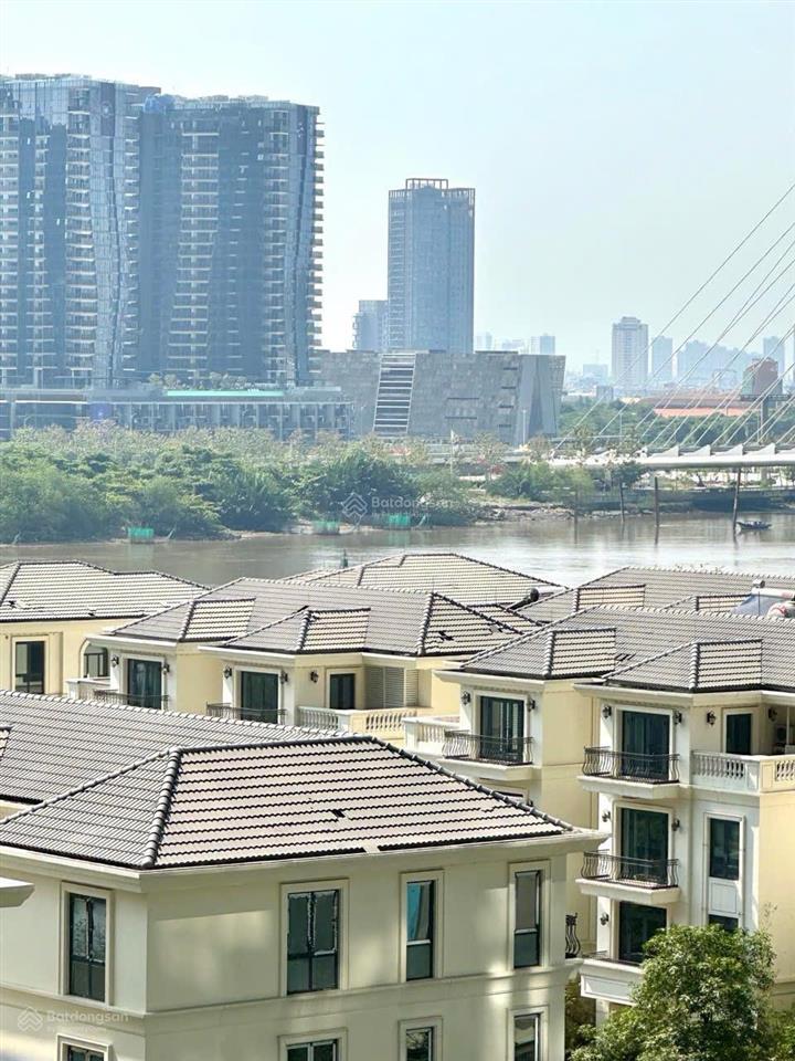 Bán nhanh 1pn view sông giá 9.6tỷ có sẵn hdt 20tr/tháng thương lượng 0937 600 ***