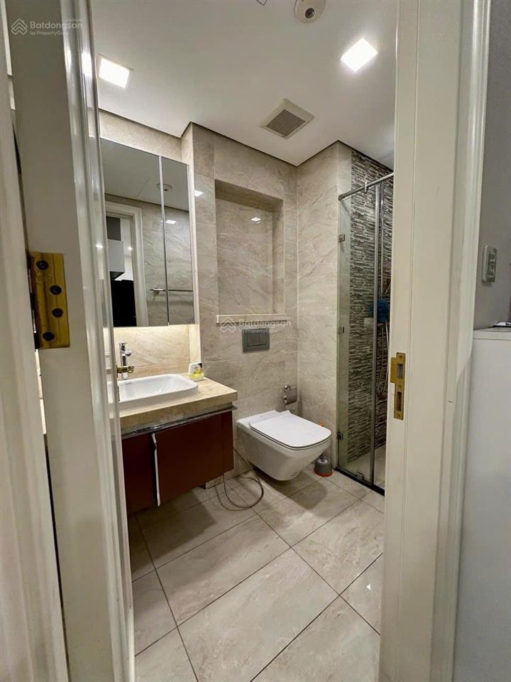 Bán nhanh 1pn view sông giá 9.6tỷ có sẵn hdt 20tr/tháng thương lượng 0937 600 ***