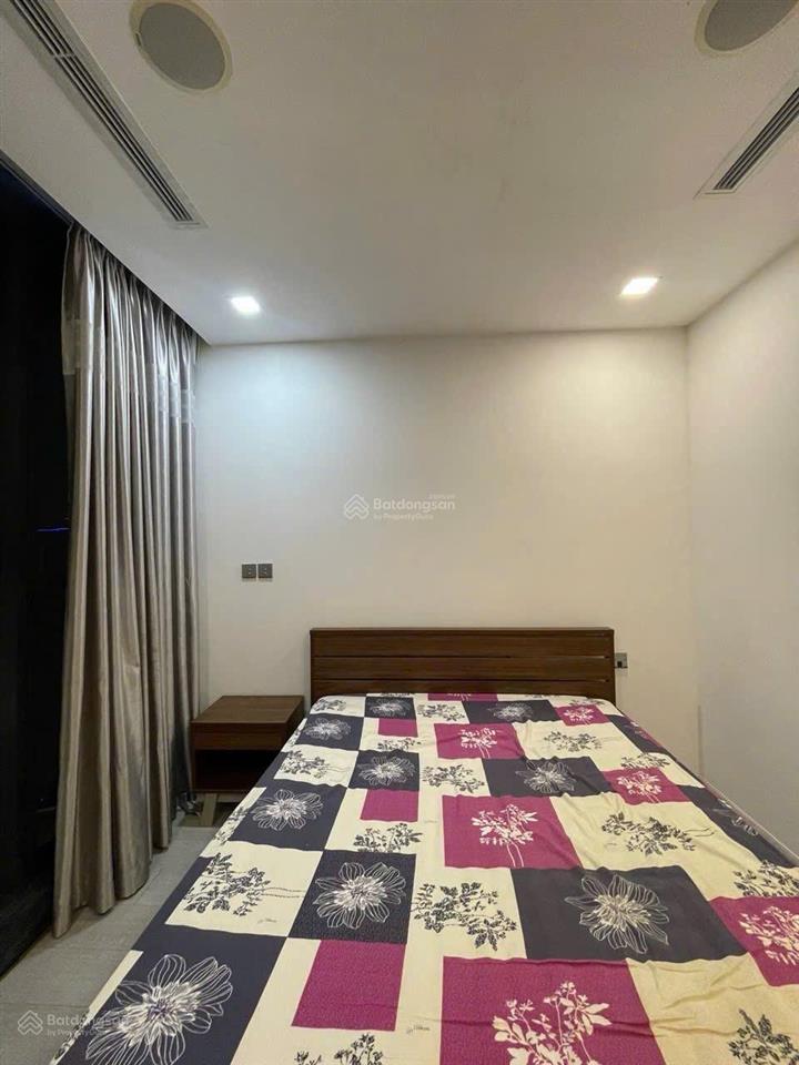 Bán căn hộ l605 80m2 giá chỉ 16.3tỷ sẵn sổ hồng, có hợp đồng thuê dài hạn zalo 0937 600 ***