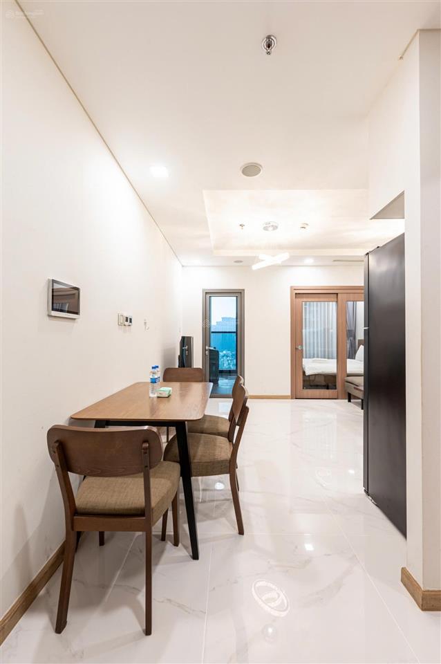 Bán 1pn landmark 81 16.11 55m2 sổ hồng lâu dài giá 10.3ty full nội thất 0937 600 ***
