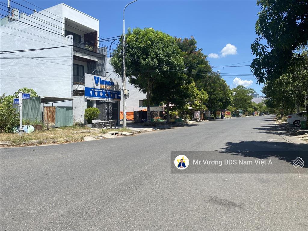 Chính chủ bán góc xây cao tầng 180m2, đường đoàn khuê, nam việt á