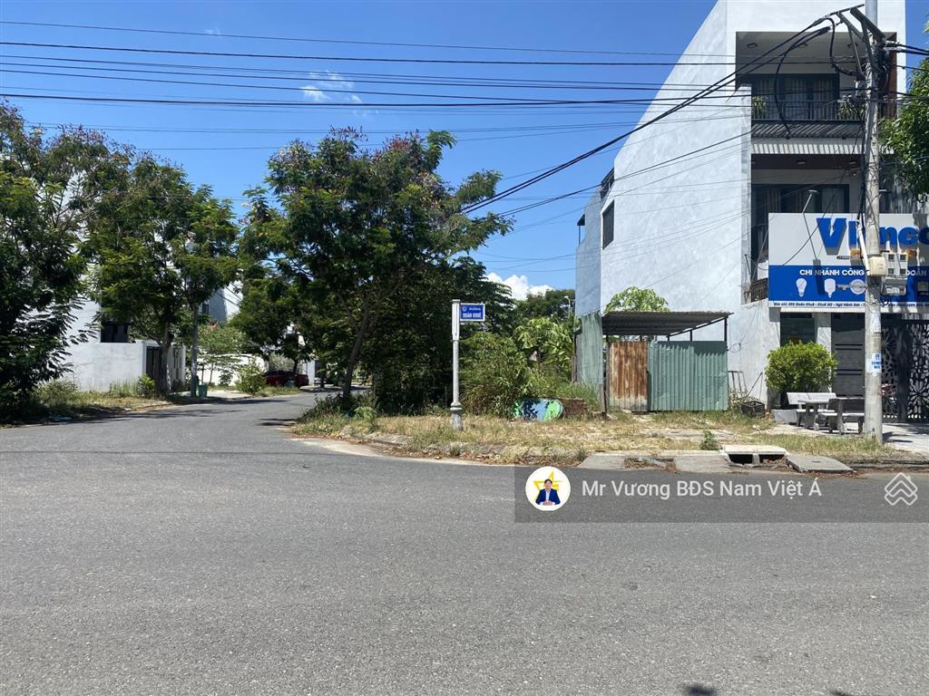 Chính chủ bán góc xây cao tầng 180m2, đường đoàn khuê, nam việt á