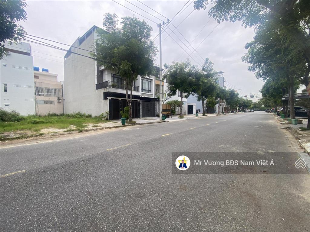 Bán lô góc bùi tá hán, lê hữu khánh với nghiêm xuân yêm , nam việt á