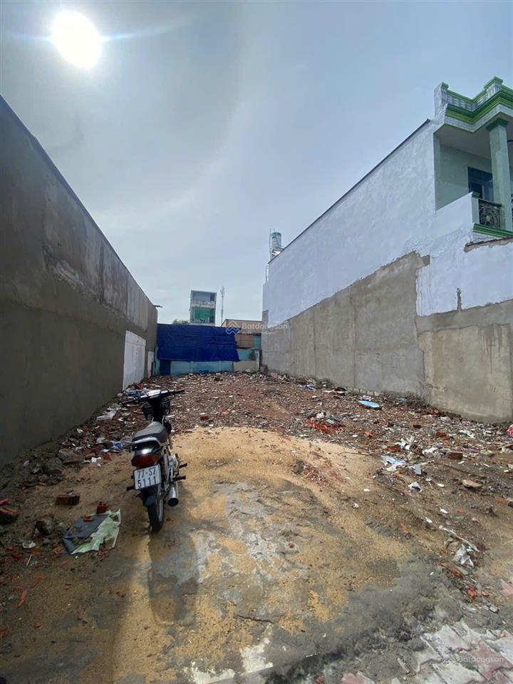 Bán lô đất mặt tiền đường ngay ngã 5 nguyễn thị tú gần bình tân