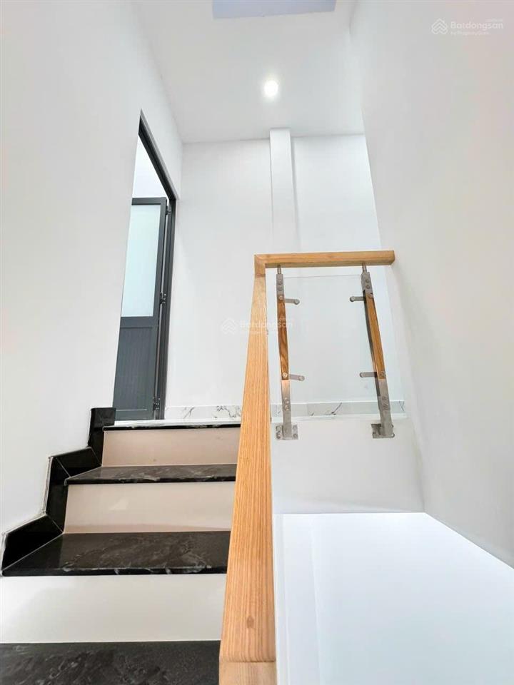 Nhà ngay gần kcn bon chen, 2pn, giá 1,88 tỷ (cc công chứng ngay)  0798 860 ***