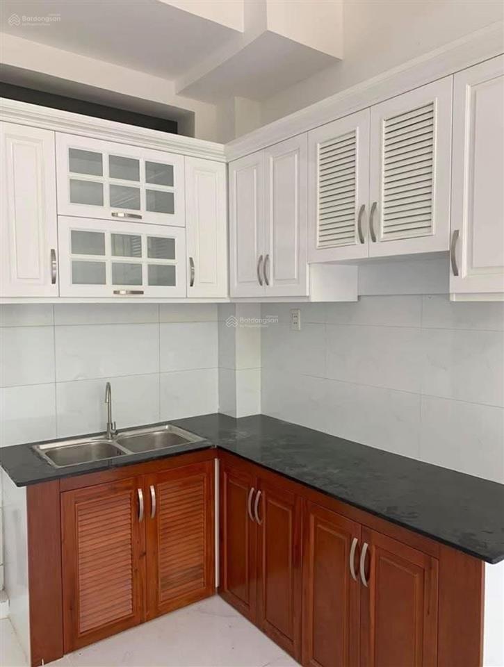 Nhà 2 phòng ngủ (1 phòng ngủ trệt) đường nguyễn triệu luật