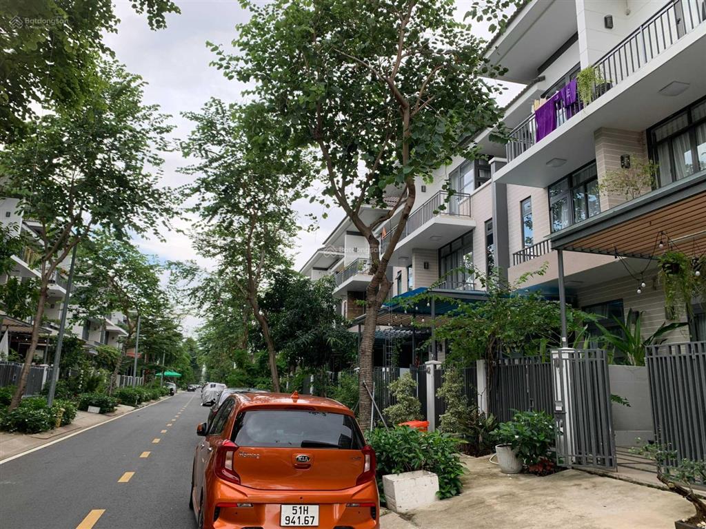 Hàng hot  biệt thự lavila kiến á nhà bè cần bán gấp giá 12 tỷ  sổ hồng   0932 991 ***