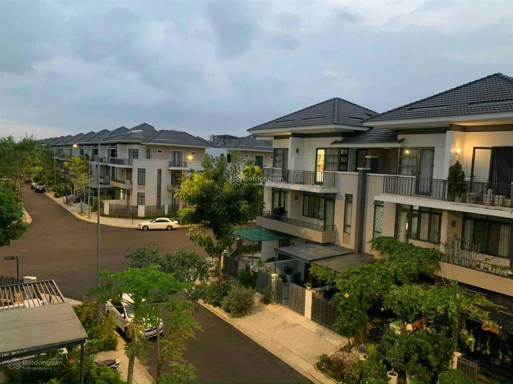 Hàng hot  biệt thự lavila kiến á nhà bè cần bán gấp giá 12 tỷ  sổ hồng   0932 991 ***