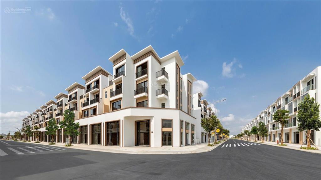 Nhà phố t&t 108m2 giá 5.3 tỷ hỗ trợ vay 70% căn đẹp  0932 991 ***