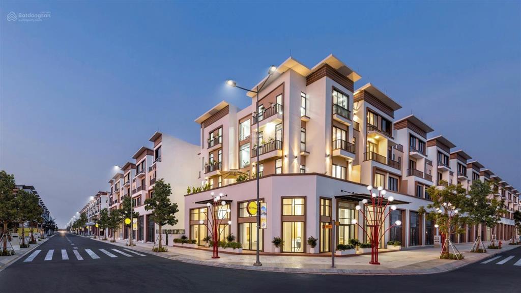 Nhà phố t&t 108m2 giá 5.3 tỷ hỗ trợ vay 70% căn đẹp  0932 991 ***