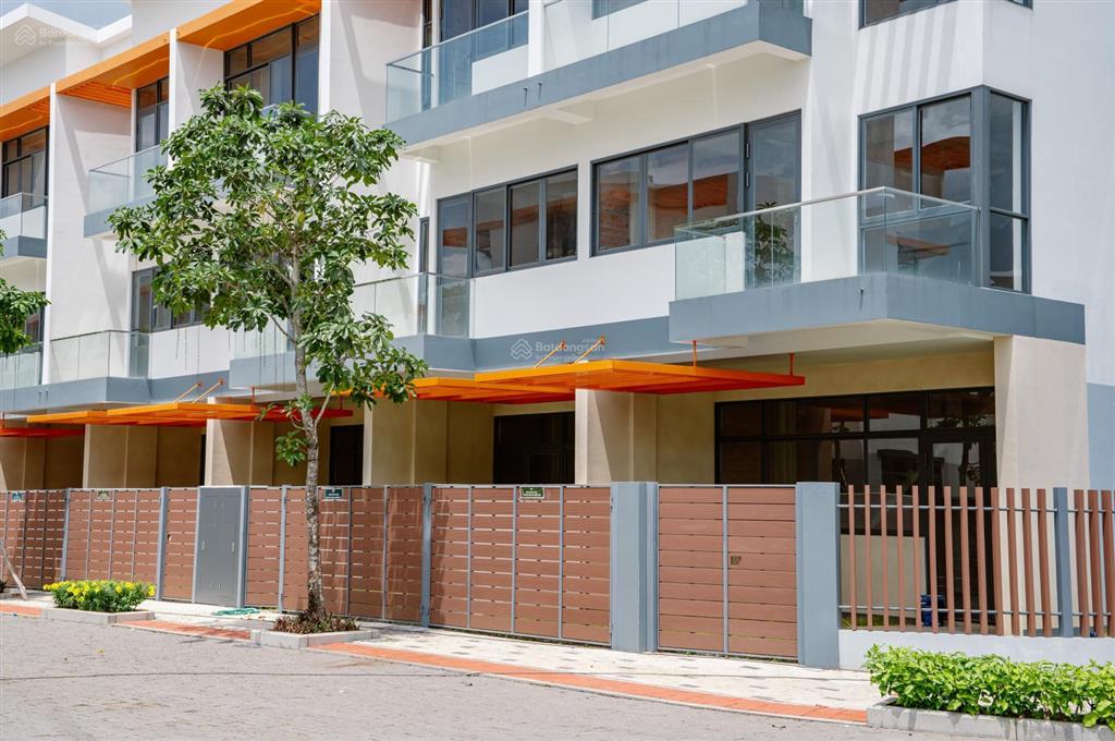 Hot  nhà phố elite life long hậu 80m2  khu compound  thanh toán giãn  giá 4.3 tỷ  0932 991 ***