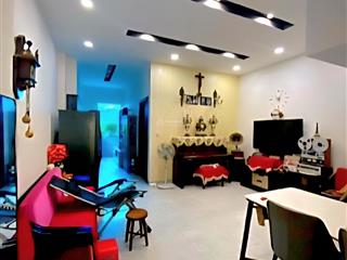 Bán nhà tại đường số 27 hà quang 1, tp nha trang. 75m2. giá chỉ 7tỷ ạ.  em hoàng 0905 907 ***