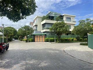 Bán lô góc vip. vị trí cực vip tại kdt vcn phước hải. giá 70tr/m2.  hoàng 0905 907 *** ạ
