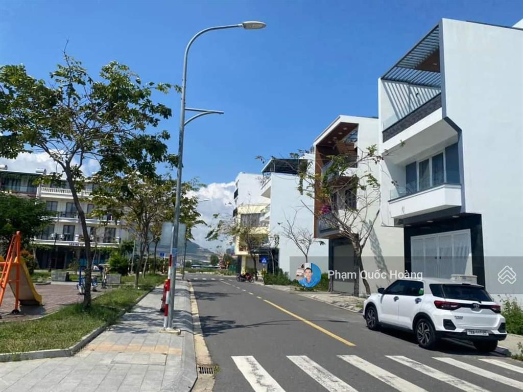 9.2tỷ bán nhanh lô vcn phước long  đường 22 (nguyễn văn hưởng).em hoàng 0905 907 ***...