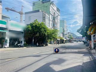 Bán nhà 2 tầng mặt tiền củ chi  nha trang. cách biển hòn chồng vài bước chân. chỉ 8.8 tỷ