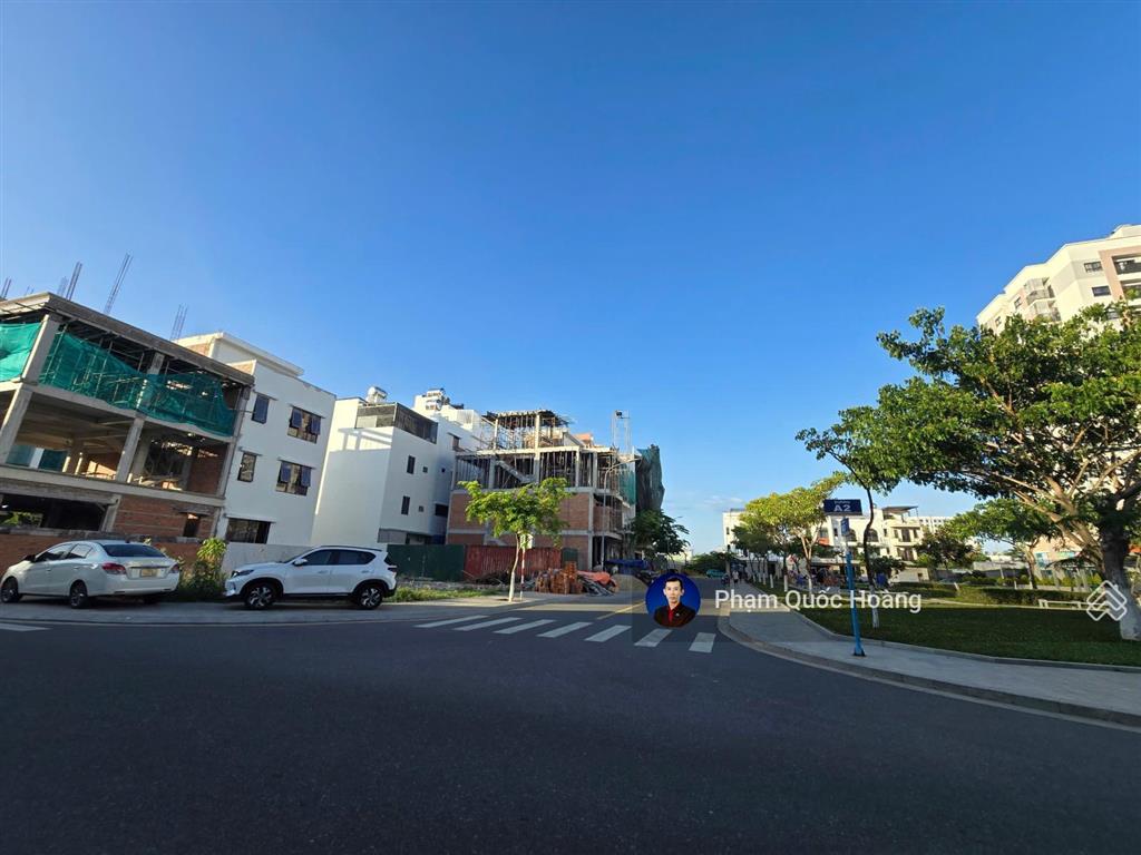 130tr/m2 lô góc vip võ văn kiệt  đẹp nhất dự án vcn phước long 2.  em hoàng 0905 907 *** ạ