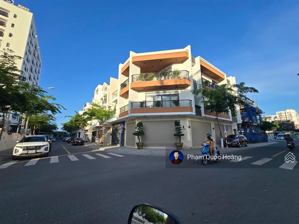 130tr/m2 lô góc vip võ văn kiệt  đẹp nhất dự án vcn phước long 2.  em hoàng 0905 907 *** ạ