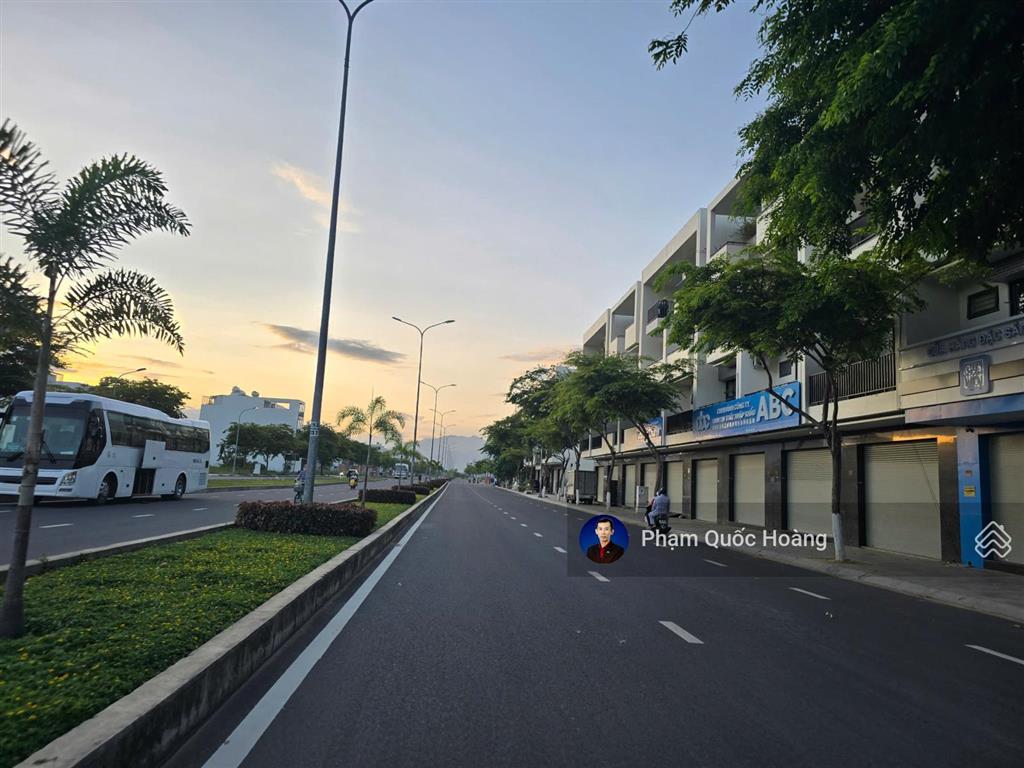 9tỷ bán lô đất đường a1 (võ văn kiệt) vcn phước long 2.  em hoàng 0905 907 *** ạ