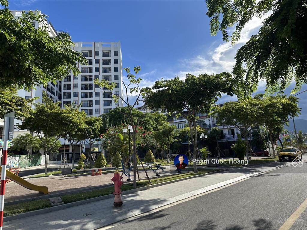 Lô đất đẹp 6.75tỷ đối diện công viên kdt vcn phước long 1.  em hoàng 0905 907 *** ạ