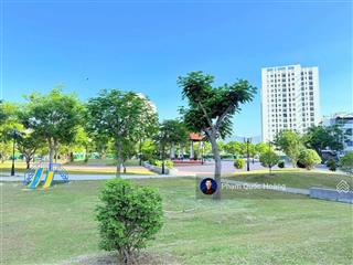 6.8 tỷ. đối diện công viên kđt hà quang 1.  em hoàng 0905 907 ***