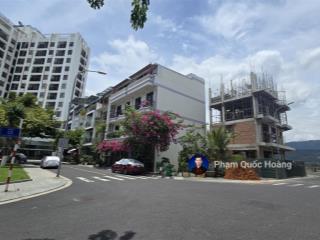6ty bán lô duy nhất ngang 6 .60m2 cạnh sông quán trường. vcn phước long 1 . hoàng 0905 907 ***