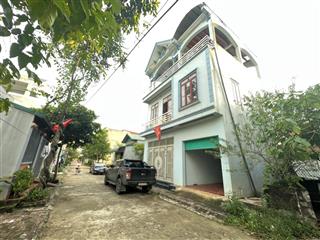 Bán đất thị trấn cao phong hòa bình sẵn nhà 3 tầng kiên cố sẵn ở, dt 130m2 full thổ cư giá 2 tỷ