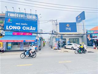 Chủ giảm 450tr cần bán gấp căn nhà mới vị trí đắc địa 4 lầu sân vườn ngang 6m.