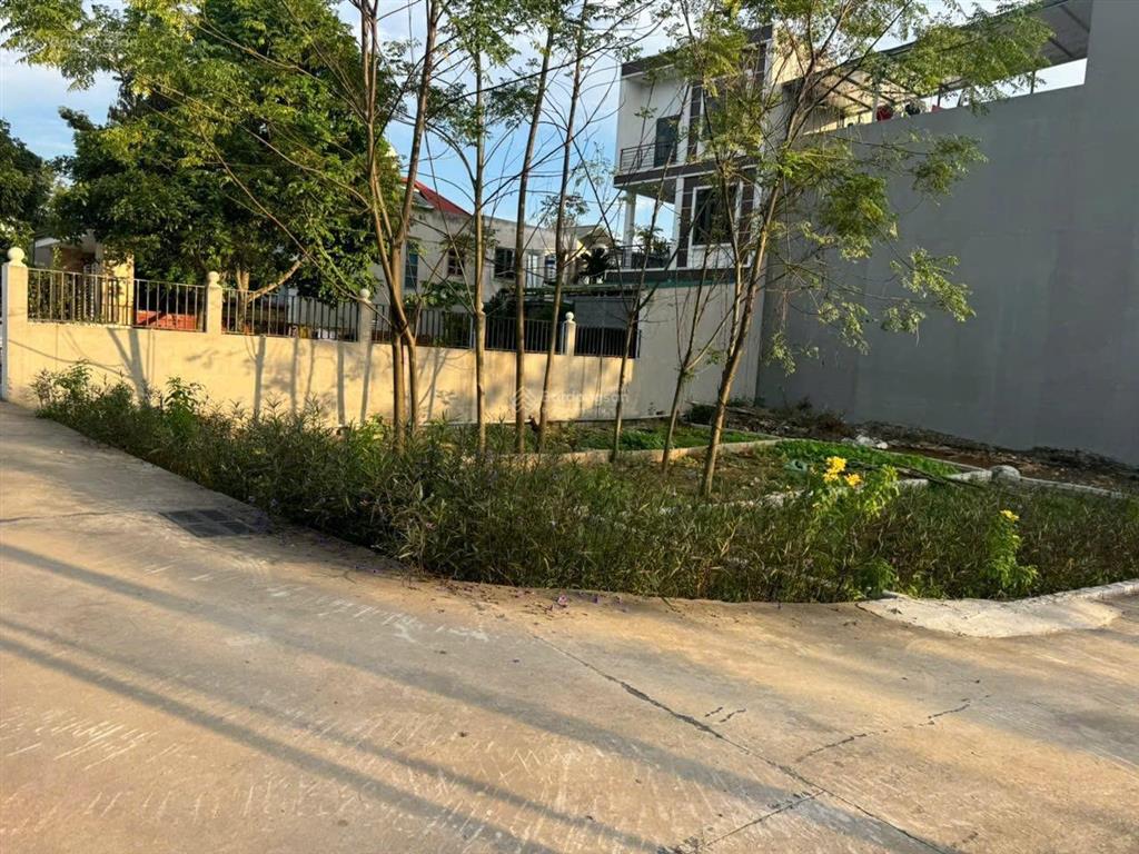Chính chủ bán mảnh đất trạch mỹ lộc diện 45  ô tô đổ cửa
