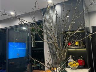 Chính chủ bán căn 12 tầng 18 tòa s402 vinhomes smart city tây mỗ .nội thất xịn
