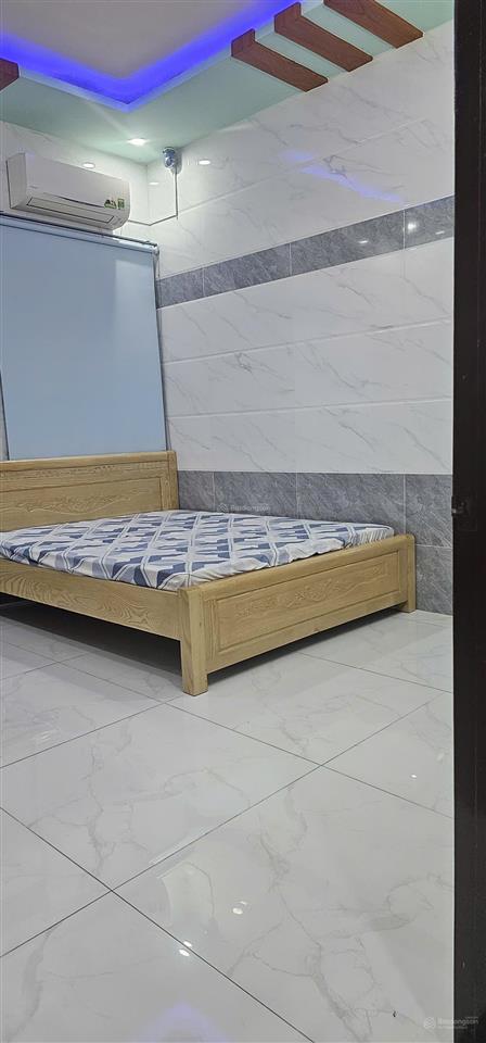 Chính chủ bán gấp căn hộ seaview 1 khu đô thị chí linh 167,5m2 + 20m2 giếng trời đầy đủ nội thất