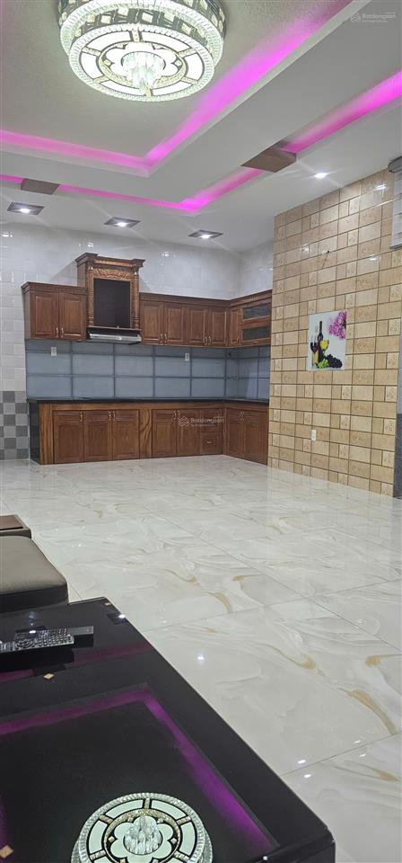 Chính chủ bán gấp căn hộ seaview 1 khu đô thị chí linh 167,5m2 + 20m2 giếng trời đầy đủ nội thất