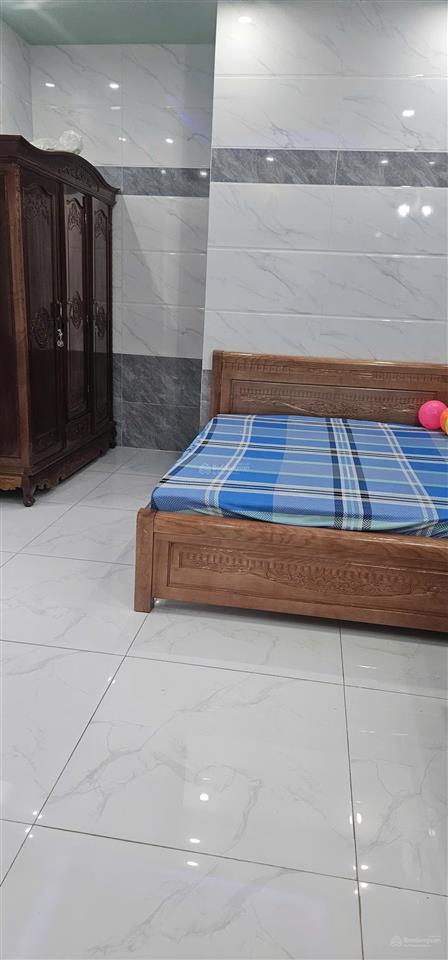 Chính chủ bán gấp căn hộ seaview 1 khu đô thị chí linh 167,5m2 + 20m2 giếng trời đầy đủ nội thất