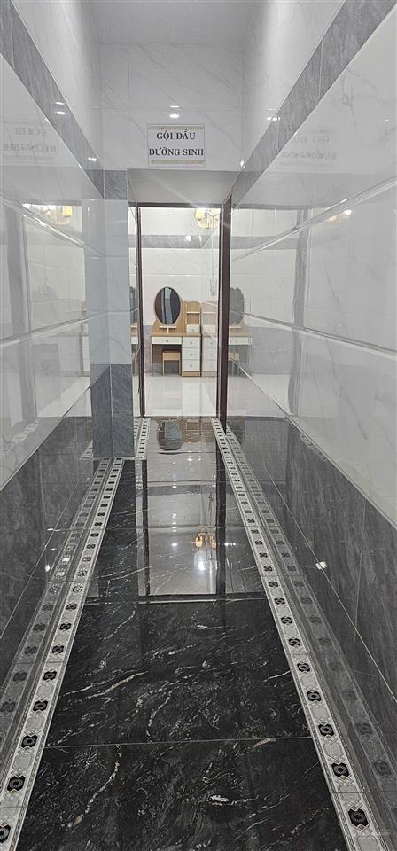 Chính chủ bán gấp căn hộ seaview 1 khu đô thị chí linh 167,5m2 + 20m2 giếng trời đầy đủ nội thất