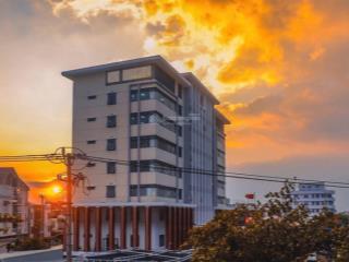 Em chính chủ bán đất mặt tiền bà huyện thanh quan. nở hậu đẹp phù hợp xây toà căn hộ. cách biển 450
