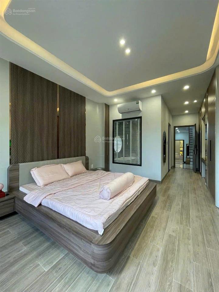 Nhà hẻm xe hơi 22a/6 phạm ngọc thạch, quận 3 (5x24m) 2 lầu 4pn. 39tr/tháng